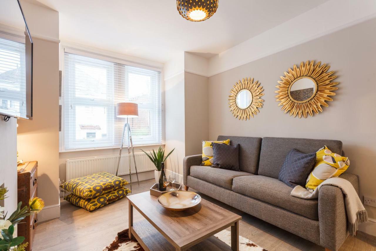 Apartmán Stylish Town Centre House - 300Mbps, Parking & Sunny Decking Bournemouth Exteriér fotografie