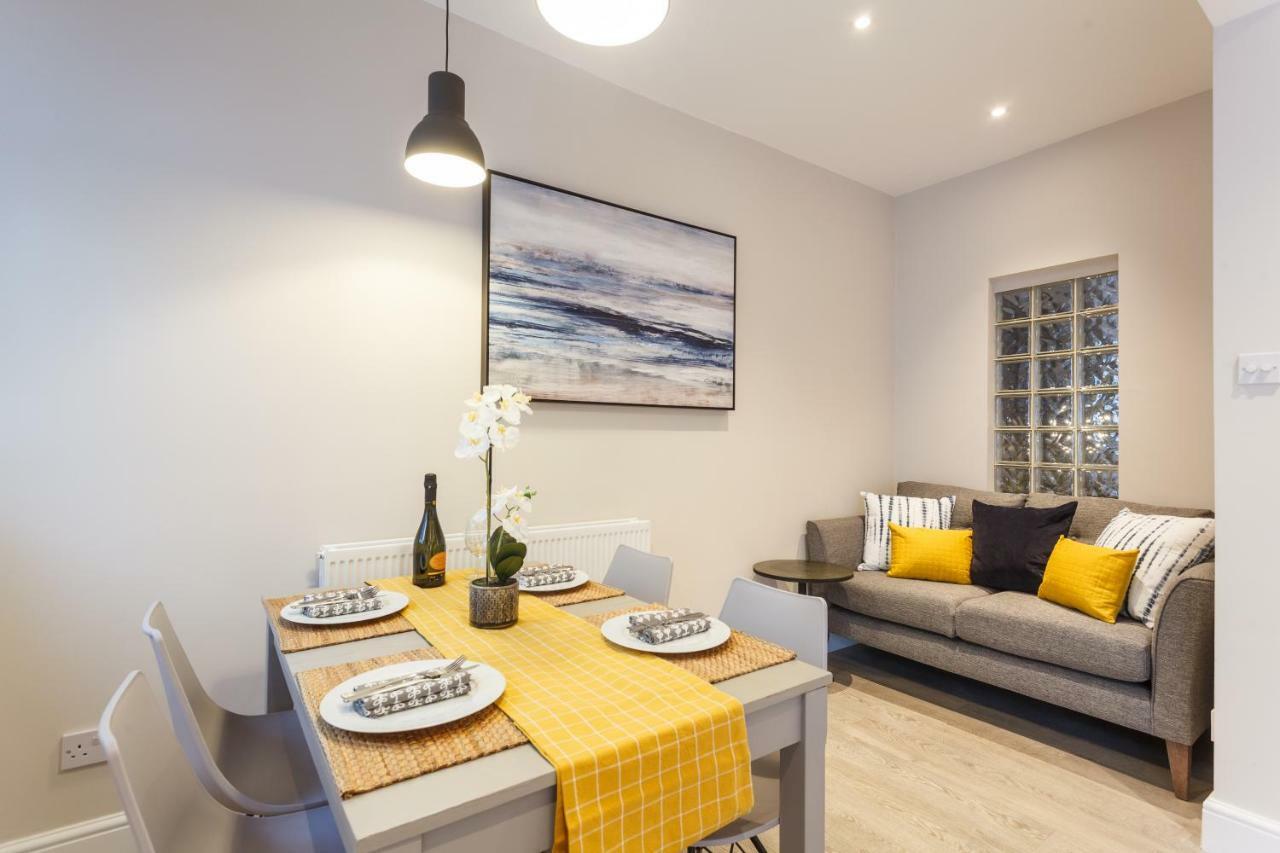 Apartmán Stylish Town Centre House - 300Mbps, Parking & Sunny Decking Bournemouth Exteriér fotografie
