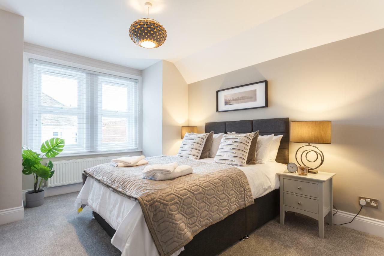 Apartmán Stylish Town Centre House - 300Mbps, Parking & Sunny Decking Bournemouth Exteriér fotografie