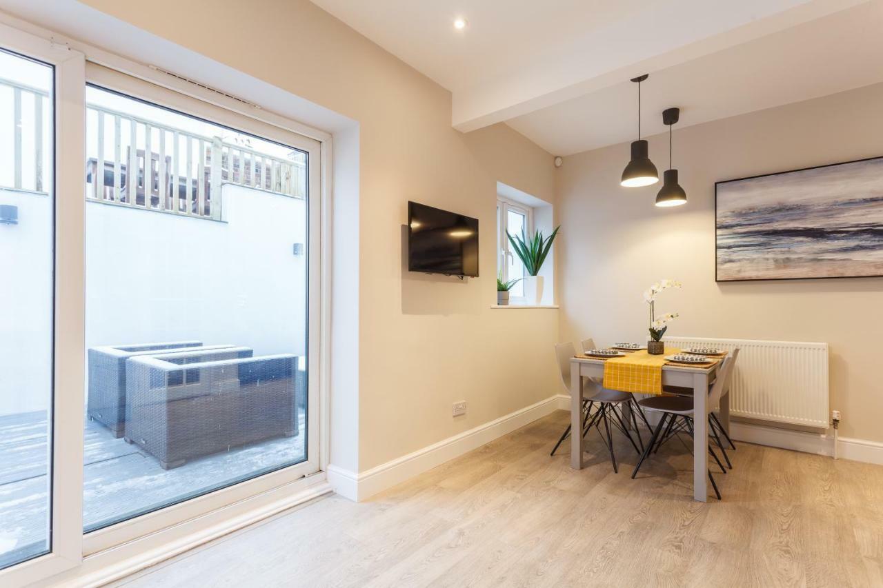 Apartmán Stylish Town Centre House - 300Mbps, Parking & Sunny Decking Bournemouth Exteriér fotografie