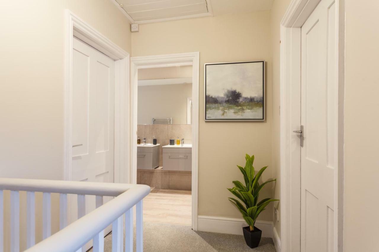 Apartmán Stylish Town Centre House - 300Mbps, Parking & Sunny Decking Bournemouth Exteriér fotografie